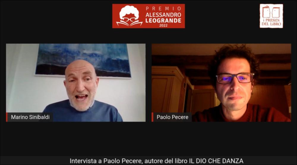 Per l’edizione 2022 del “Premio Alessandro Leogrande” sono stati selezionati cinque titoli di giornalismo narrativo di inchiesta. Questa è l’Intervista di Marino Sinibaldi (Direttore Radio 3) a Paolo Pecere, autore del saggio “Il dio che danza. Viaggi, trance, trasformazioni” (Nottetempo, 2021). Il cammino di Paolo Pecere inizia analizzando il tarantismo in Salento sulle orme del documentario del 1959 dell’antropologo Ernesto de Martino, protagonista della storica spedizione etnografica sul tarantismo in Puglia, primo pioniere che ne studiò il fenomeno. L’opera di Pecere, seguendo collegamenti storici e mitologici, prosegue nel mondo alla ricerca di forme analoghe di danza-teatro e possessioni, guidato anche dalle sue radici pugliesi e da una visione nostalgica del rito...