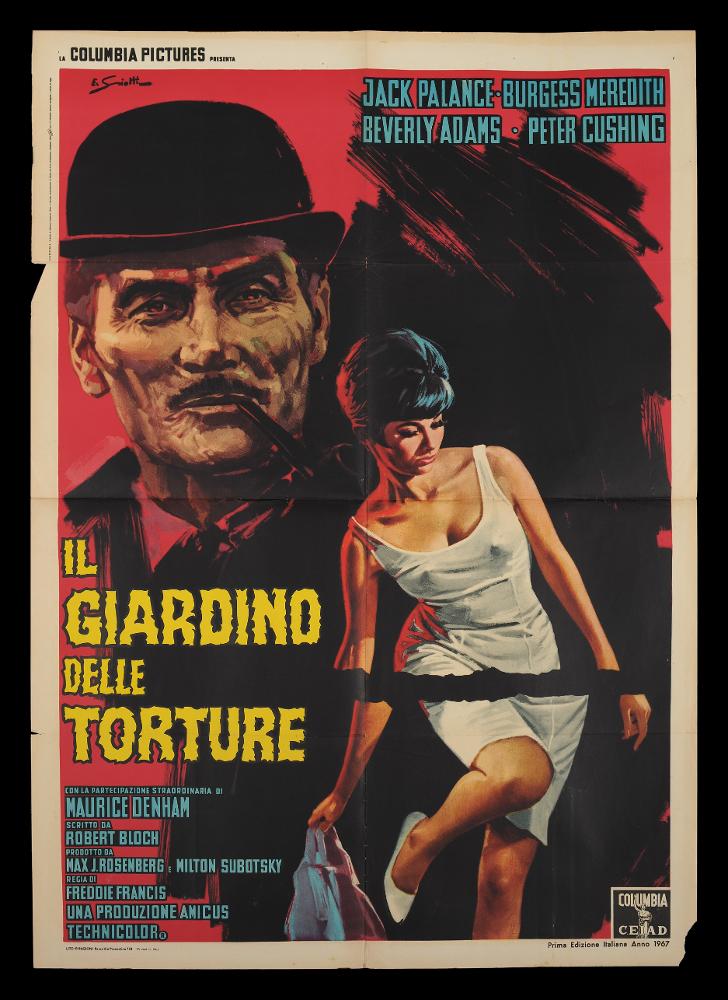L'immagine riproduce uno dei manifesti conservati presso la Mediateca Regionale Pugliese (vedi Note). Si tratta di uno dei manifesti del film “Il giardino delle torture” del 1967 per la regia di Freddie Francis. La firma che si legge è dell’illustratore romano Enzo Sciotti, formatosi nello studio Battaglia dove apprese l’arte dei maestri del Seicento, fondò lo Studio E2 insieme al collega Ezio Tarantelli. Sciotti, come dichiara nelle sue interviste, per la realizzazione dei manifesti non ha mai visto prima i film, ma per immaginare il racconto si serviva del titolo e di qualche foto di scena. La tecnica maggiormente utilizzata è la tempera ed il suo stile è riconoscibile anche per l’uso prevalente delle tonalità del blu, viola, rosso e bianco, sia che si tratti di film ...