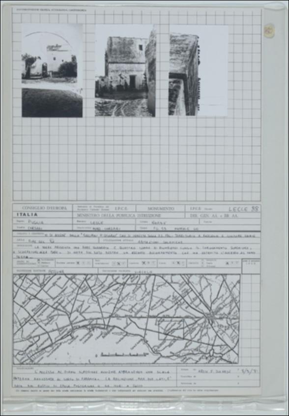 La scheda in oggetto è parte del volume “Censimento delle opere fortificate in Puglia”, risultato dell'attività promossa dalla Regione Puglia tra il 1981 e il 1982, per individuare e descrivere le principali costruzioni in muratura presenti nel territorio. Composta da due fogli sciolti, è redatta dall'architetto F. Danese nel settembre 1981. La masseria Corsari è situata a Nardò in provincia di Lecce, in zona rurale. La masseria risale probabilmente alla fine del XV secolo e presenta una torre a base quadrata fornita di quattro piombatoi nel coronamento superiore. L’accesso al piano superiore è consentito tramite una scala addossata al corpo di fabbrica, quest’ultimo ampliato con costruzioni posticce. La struttura muraria è composta da conci regolari in pietra locale co...