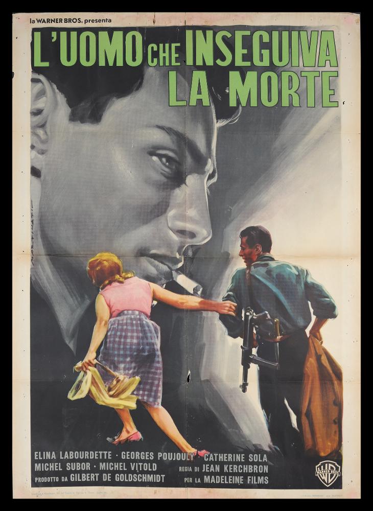 L'immagine riproduce uno dei manifesti conservati presso la Mediateca Regionale Pugliese (vedi Note). Si tratta del manifesto del film "L'uomo che inseguiva la morte", la cui illustrazione è a firma di Martinati. Toscano di nascita, Luigi Martinati può considerarsi uno degli interpreti della prima maniera del manifesto di cinema. Nella locandina ci sono tutti gli elementi che contraddistinguono lo stile di Martinati. I giochi di contrasto con colori netti, evidenziati dalla luce, ma soprattutto il volto di profilo ricco di espressione ed intensità e la malinconia velata che pervade tutta l'atmosfera, il forte realismo nella scena a colori in primo piano, sono tipici delle sue opere....