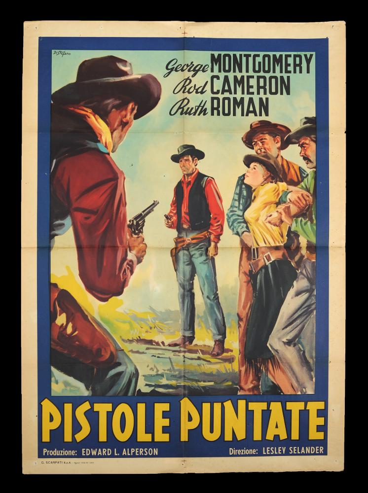 L'immagine riproduce uno dei manifesti conservati presso la Mediateca Regionale Pugliese (vedi Note). Si tratta della versione grafica per il manifesto del film western americano “Pistole puntate”. L'opera è a firma dell’illustratore G. Di Stefano, autore narrativo vicino ad altri interpreti della pittura di cinema dell'epoca. L'impianto grafico è infatti molto tradizionale: una scena corale in cui l'atmosfera western si percepisce pienamente dai personaggi. Le figure sono belle e comunicative e tutta la composizione è ricchissima di sfumature cromatiche che donano luce e vivacità a tutto lo spazio. Notevole anche il punto di vista rappresentato che cala l'osservatore direttamente nella scena....