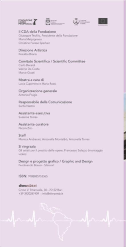 Questo è il catalogo realizzato in occasione di "Latidos", la mostra audiovisuale promossa da "La macchina sognante", rivista online attiva nella promozione di iniziative letterarie, culturali e di impegno sociale in ambito italiano e internazionale, allestita nella project room della Fondazione Pino Pascali dal 16 ottobre al 12 dicembre 2021.
La mostra ha voluto indagare le interconnessioni tra arte, antropologia e letteratura nello scenario contemporaneo delle arti visuali del continente latino-americano.
Il termine Latidos, in italiano “battiti”, intende richiamare la vitalità della realtà latino-americana e si dispiega come un viaggio tra terre lontane: Haiti, la Repubblica Domenicana, la Colombia, il Panama, il Brasile, il Cile, le terre ancestrali e le zone di con...