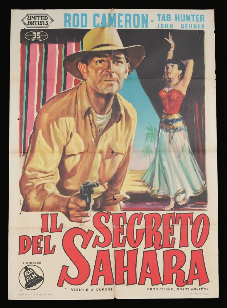 L'immagine riproduce uno dei manifesti conservati presso la Mediateca Regionale Pugliese (vedi Note). Si tratta di una delle versioni grafiche per il manifesto del film in bianco e nero "Il segreto del Sahara" del 1953 per la regia di Ewald André Dupont. La firma che si legge è dell’illustratore Manno (Manno Dante), pittore formatosi all'Accademia di Belle Arti, dove fu allievo di Duilio Cambellotti. Questo influenzerà la sua carriera, dedicandosi totalmente alla pittura di cinema, sua grande passione fino alla crisi degli anni '70. L'uso degli acquerelli e della tempera, di colori compatti e pastosi rendono le sue figure ben definite e morbide, accostando uno stile classico e accademico ad una grafica moderna. Manno, come molti altri pittori dell'epoca dediti alla pitt...