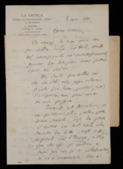 In risposta ad una missiva di Giovanni Laterza, Benedetto Croce precisa di aver semplicemente riportato la proposta di Angelandrea Zottoli, segretario del Ministero della Pubblica Istruzione, ed esprime il suo dispiacere per gli alti costi sostenuti dalla casa editrice. Loda poi l'opera prestata da Fausto Nicolini agli scrittori d'Italia, invitando l'editore barese a proporgli migliori condizioni contrattuali; manifesta invece la volontà di affidare ad Achille Pellizzari incarichi poco impegnativi. Il filosofo infine, sollecitando la composizione del proprio saggio sulla filosofia di Giambattista Vico e la spedizione delle bozze del volume del Vico, invia al Laterza una prima parte dell'originale per il volume di Teofilo Folengo, da comporre quanto prima, e raccomanda c...
