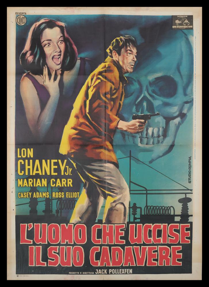 L'immagine riproduce uno dei manifesti conservati presso la Mediateca Regionale Pugliese (vedi Note). Si tratta della versione grafica del manifesto del film "L'uomo che uccise il suo cadavere", a firma di Studio Olimpia. L'impostazione si mostra tradizionale, lo stile è figurativo e descrittivo; l'artista gioca su dettagli dai toni giallo acceso, per illuminare la composizione, che nel complesso presenta colori cupi e drammatici. In primo piano, l'attore Lon Chaney jr., dietro di lui è rappresentato un teschio, come una visione irreale e profetica, e i cavi elettrici simbolo della corrente con la quale il professor Bradshaw riuscì a far tornare in vita un uomo giustiziato, che cominciò a spargere terrore e morte nella città di Los Angeles....